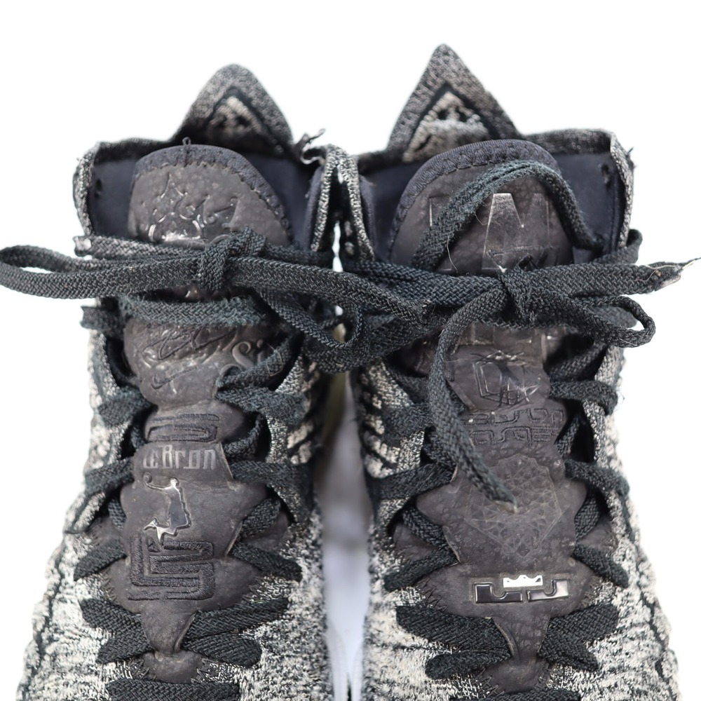 Nike BQ3177-002 Lebron XVII 17 In The Arena Gray Sneaker Shoes Men's US 8.5 Oreo - Picture 8 of 14